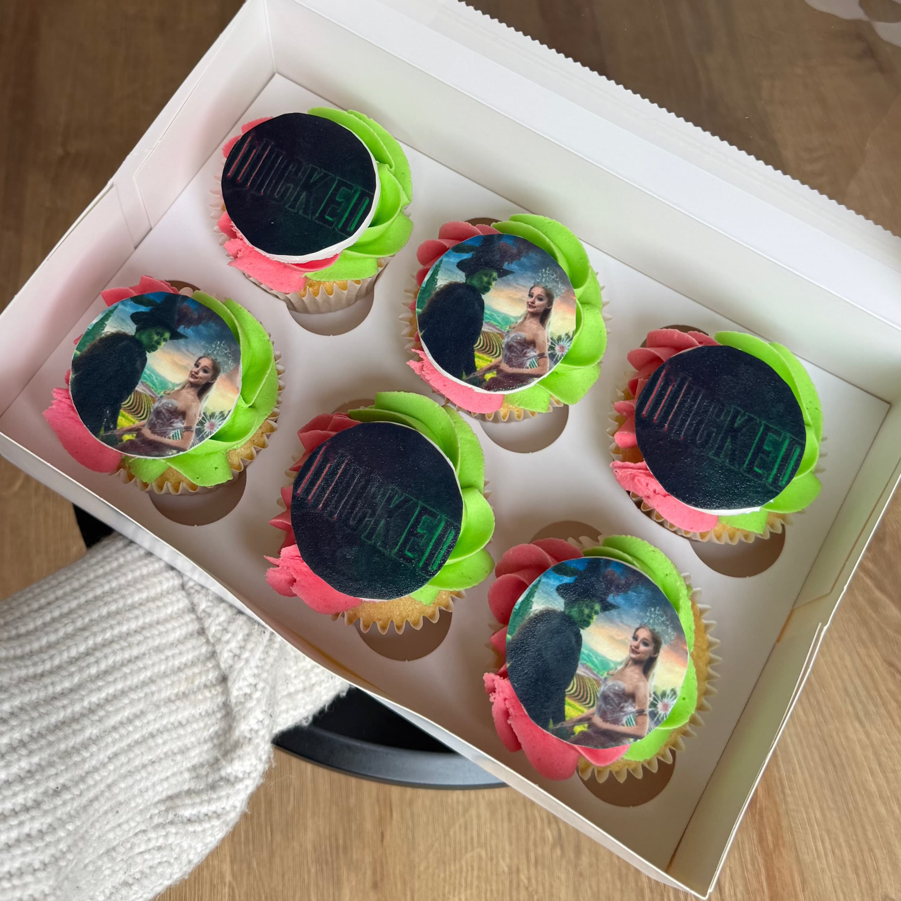 Vanilla cupcakes with buttercream topping